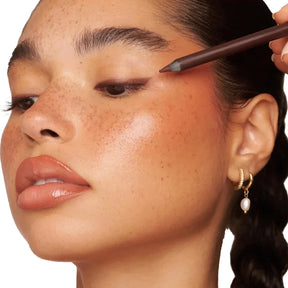 LastLiner – Lápis de Olhos 24HR Que Define, Protege e Realça Sem Borrar