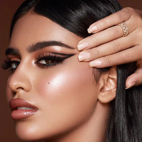 GlamPatch – Sombra com Cílios Postiços Que Deixa Seu Olhar Pronto em 1 Segundo (Oferta Exclusiva)