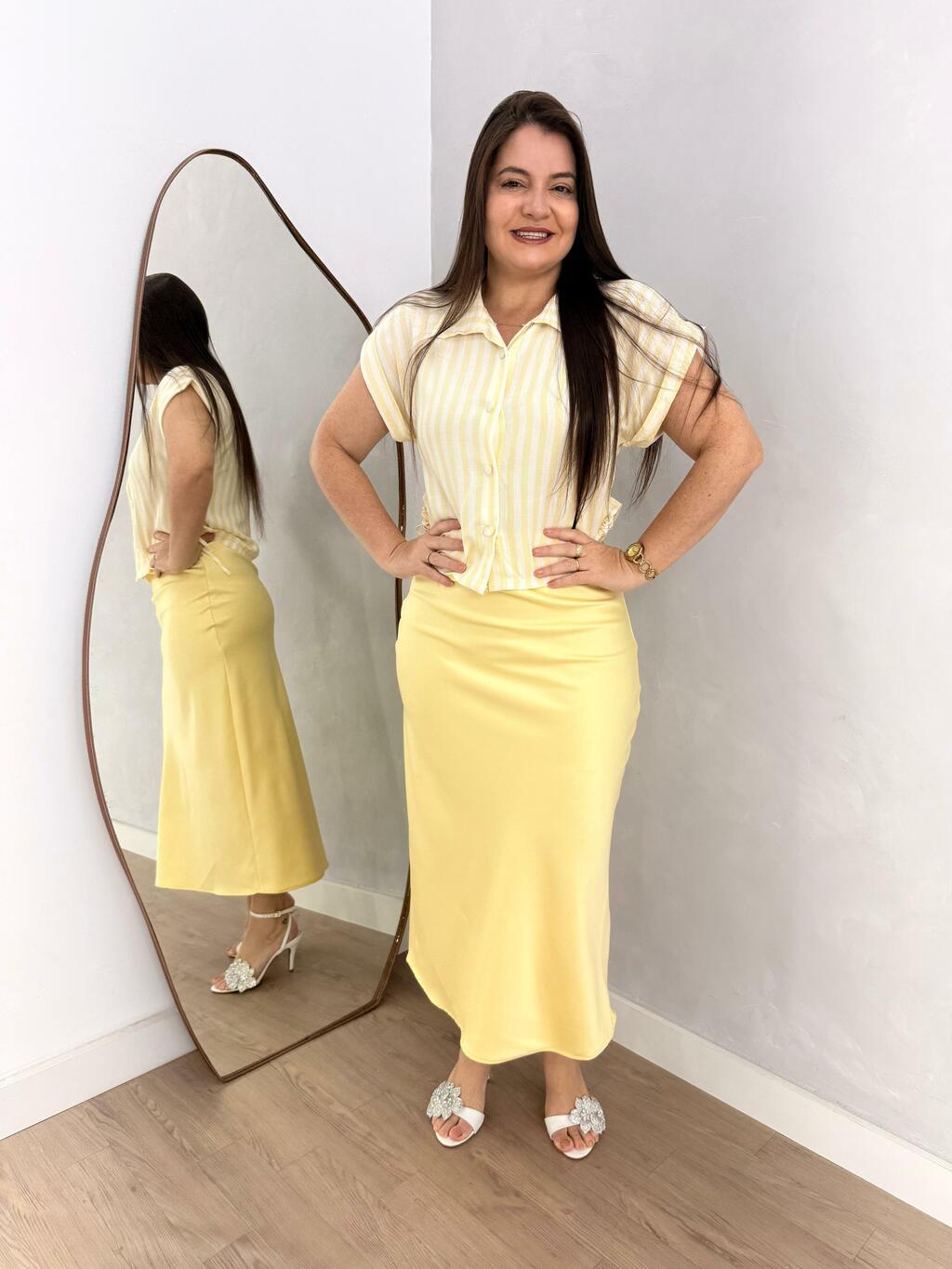 SAIA LIA AMARELO